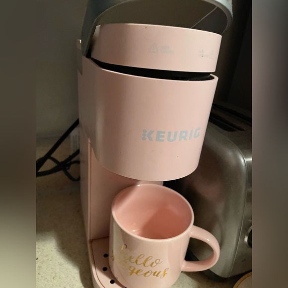 Keurig coffee maker - Picture 4 of 4